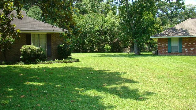 Excellent location! Highland at Starring