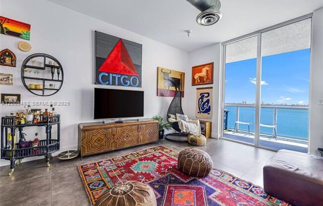 700 NE 25th St # 1104 (A12009483)