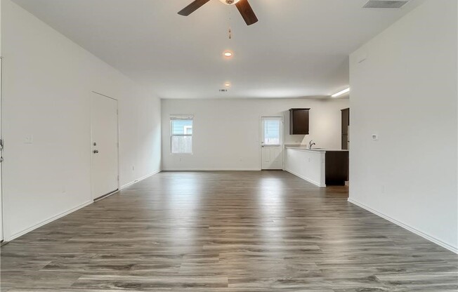 7213 TONKA LN