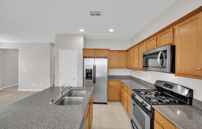 *Beautiful home in Henderson-Just completed upgrades*