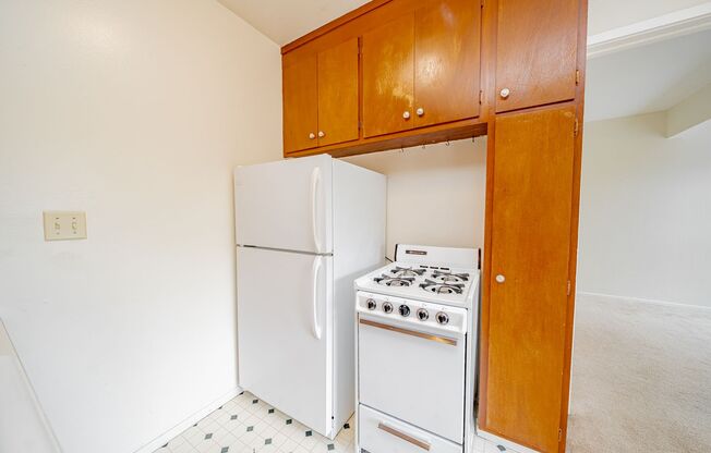 1 bed, 1 bath, $1,595, Unit 6