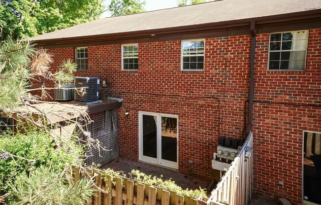 Fully Renovated 2BR Townhome-Style Condo – Available Now!