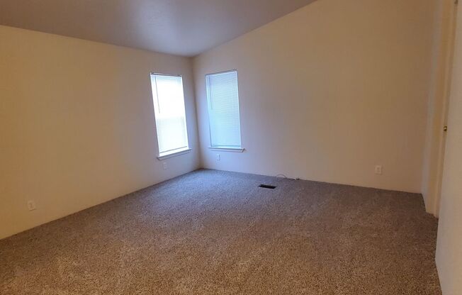 3 beds, 2 baths, 1,344 sqft, $2,195, Unit 31811-53