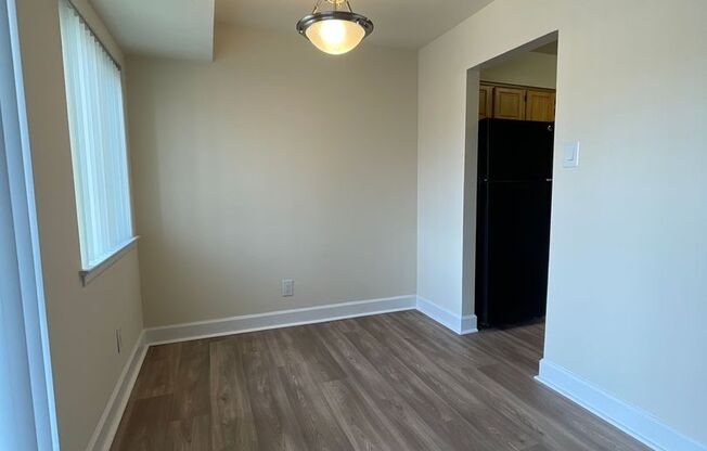 2 beds, 2 baths, 1,000 sqft, $1,990, Unit 14210 #201