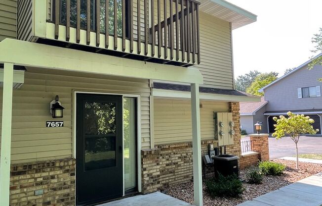 End Unit Town Home, All New Carpet, Balcony Overlooking Pond, 1 Garage Space