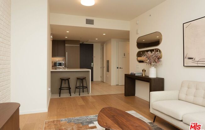 1 bed, 1 bath, 730 sqft, $3,500, Unit 2602