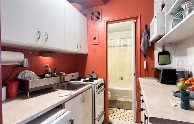 1 bed, 1 bath, $1,729, Unit 8