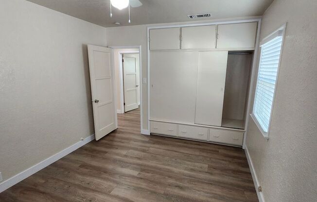 2 beds, 1 bath, $2,650