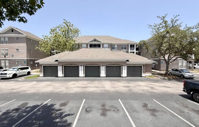 9301 CRES LOOP CIR