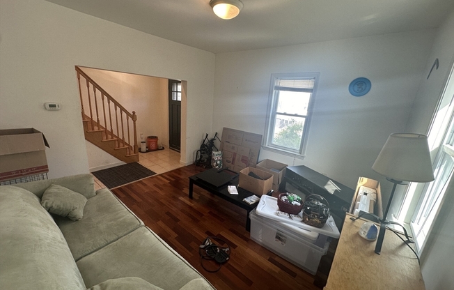 4 beds, 1 bath, 1,500 sqft, $4,600, Unit SF