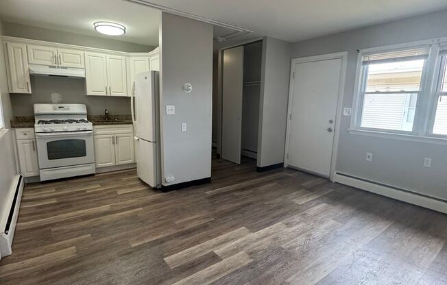 1 bed, 1 bath, 620 sqft, $1,407, Unit Call Today!