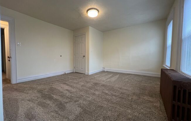 3 beds, 1 bath, $1,495