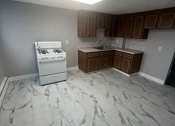 185 Marion