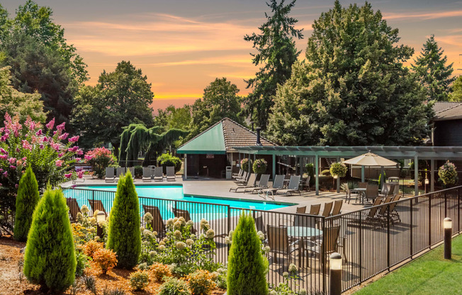 Kings Court 97006 seasonal pool exterior fence at sunset