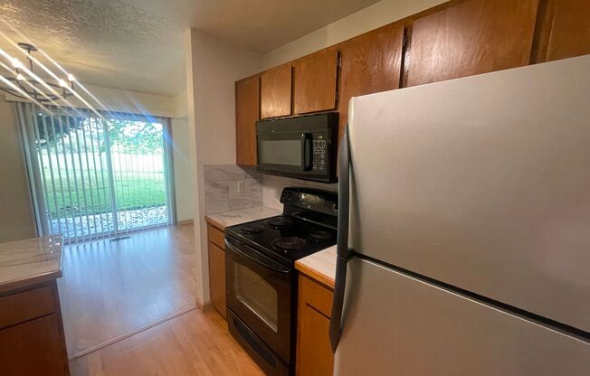 2 beds, 1.5 baths, $2,195, Unit #20689