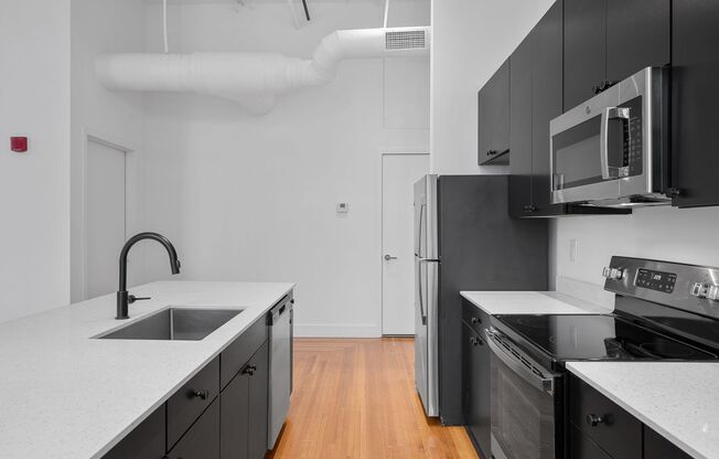 2 beds, 1 bath, 1,025 sqft, $2,912, Unit 100-204