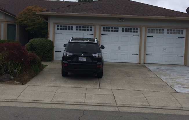 Prestige Oakland Hills House For Rent - 3 Beds, 2.5 baths