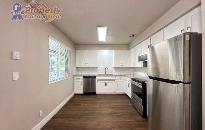 1300 W BELLA ST