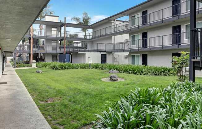 Welcome to Moonraker Apartments