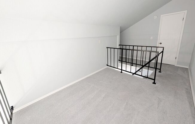 2 beds, 1 bath, $1,000, Unit #228