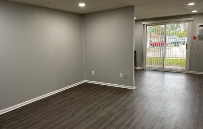 Oakwood Manor Apartments