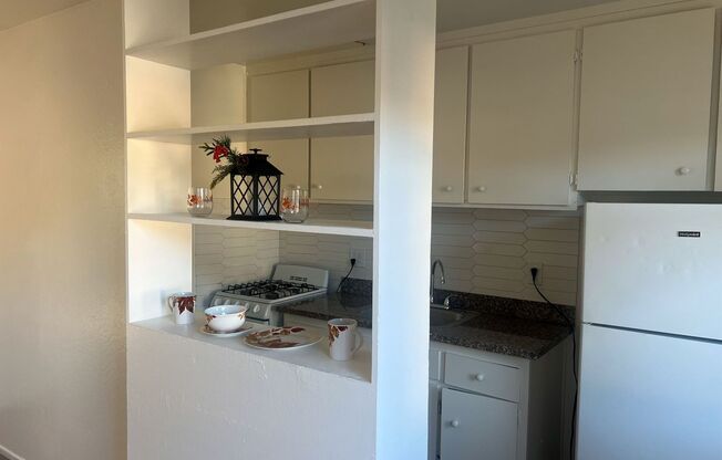 1545/57 Montair Apartments