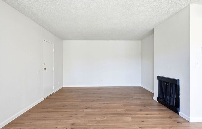 FIRST FLOOR 2BR + 2BA CONDO IN PASADENA!