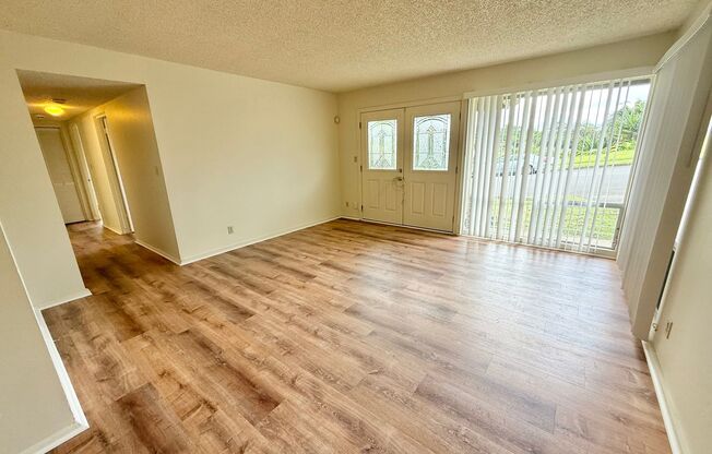 Spacious 3/2 in Club View Estates