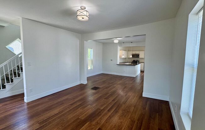 527 James SE- Water included. Huge deck. Main floor laundry. Modern kitchen.