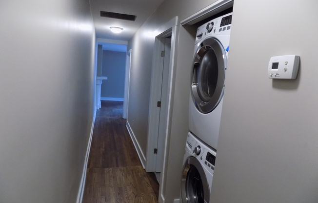 2 beds, 1 bath, $1,480