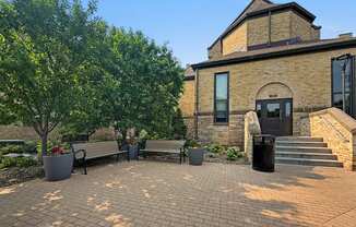 Stonehouse Square Apartments in Minneapolis
