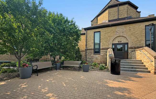 Stonehouse Square Apartments in Minneapolis