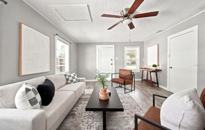 2 beds, 1 bath, $1,395