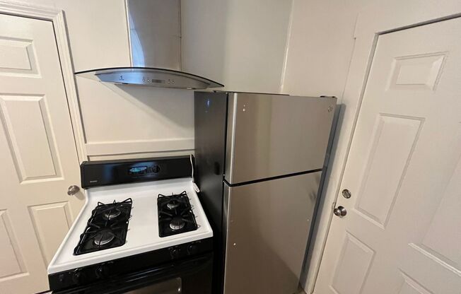 1 bed, 1 bath, 732 sqft, $2,300, Unit 1940