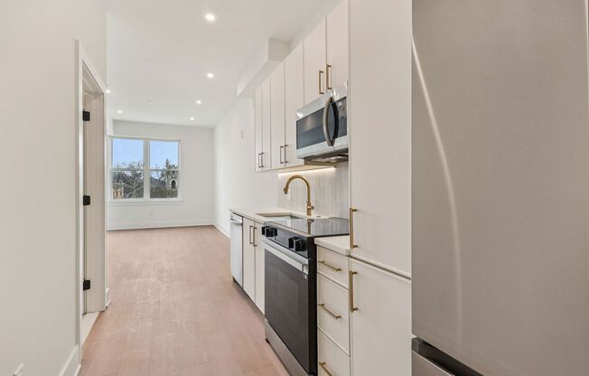 1 bed, 1 bath, 660 sqft, $1,788, Unit 206