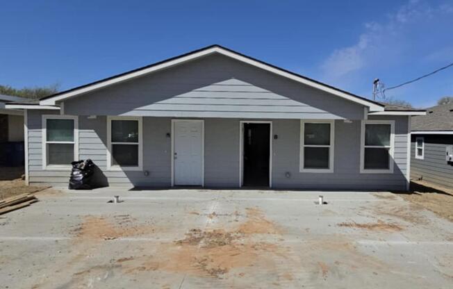 1005 N QUINCY AVE