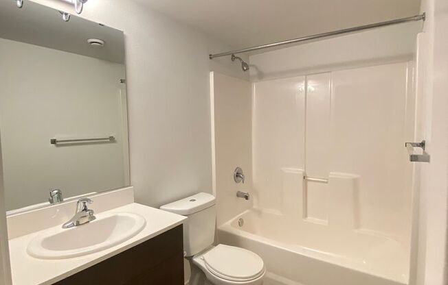 Studio, 1 bath, 170 sqft, $2,095, Unit 1204-A