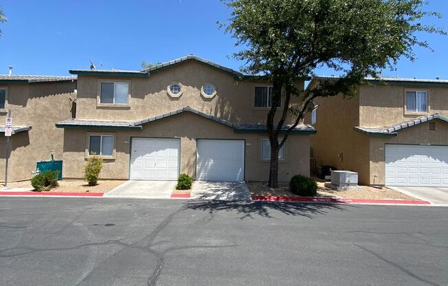 AMERICANA Property Mgmt - Gated 2beds -2baths Townhouse in Spring Valley