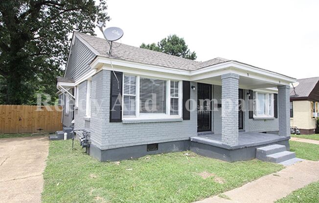 Introducing 93 Eastview Dr, a charming duplex located in Memphis, TN.