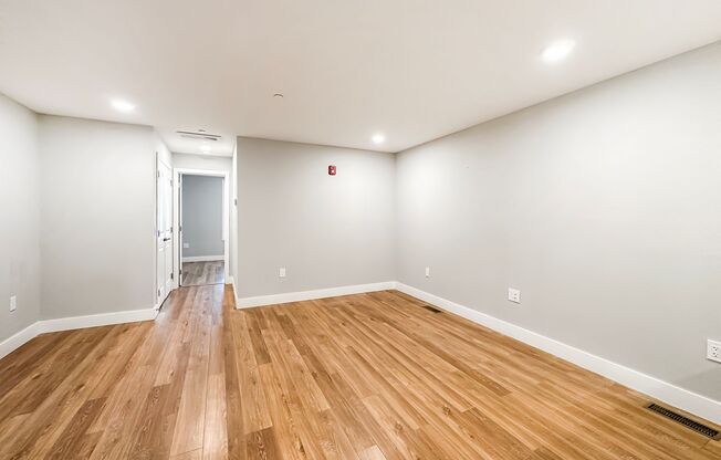 Venango Apartments | Luxury 2 Bedroom, 2 Bathroom Residences in Philadelphia