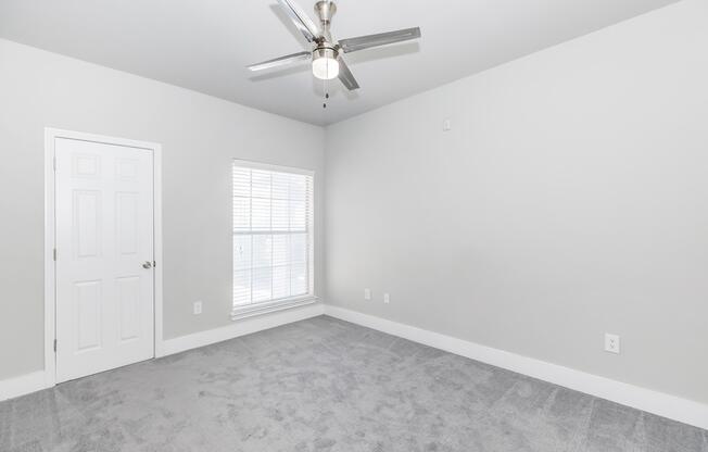 1 bed, 1 bath, 720 sqft, $1,490