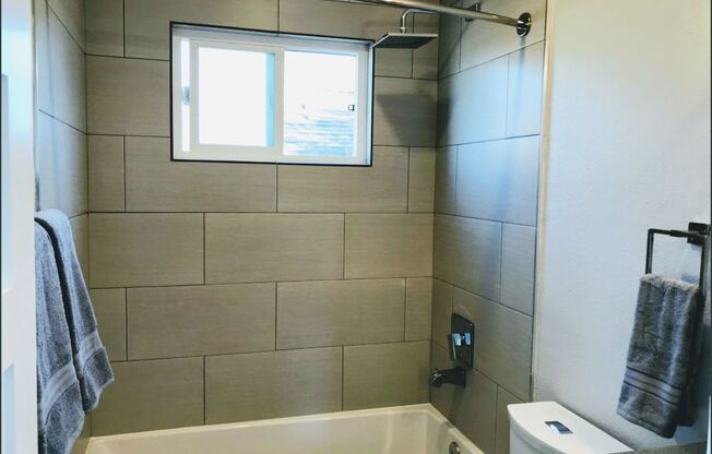 Studio, 1 bath, 450 sqft, $1,795, Unit Unit 05