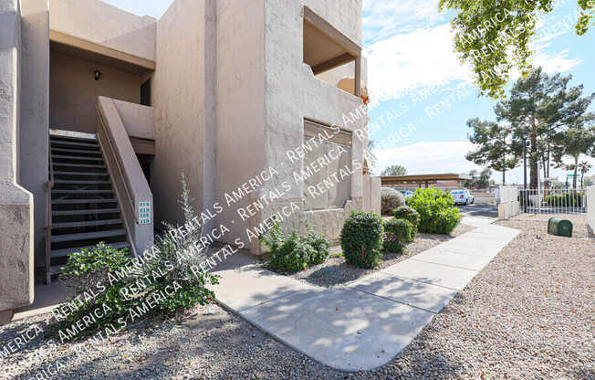 5035 N 17 AVE