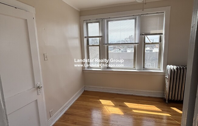 2342 W TOUHY