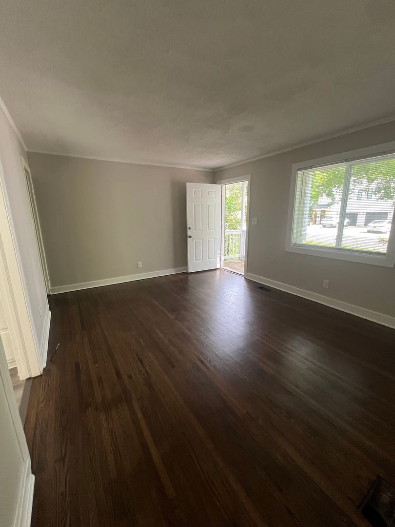 Remodeled 2 Bedroom in Camp North End area