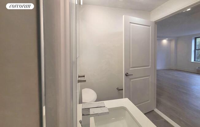 1 bed, 1 bath, $5,500, Unit 6F
