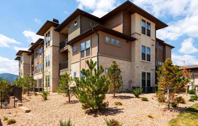 Apartments with Mountain Views