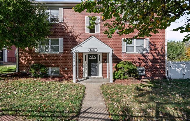 1 bed, 1 bath, 526 sqft, $995, Unit 1410 #1E