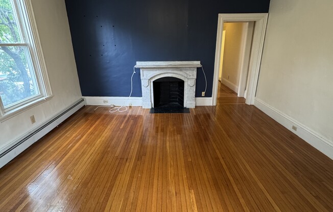 20 ROSELAND ST