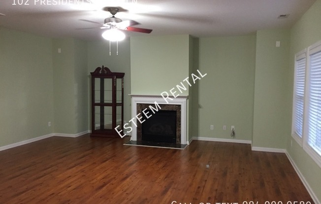 102 PRESIDENTS WALK LN